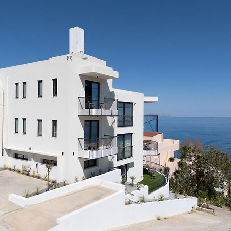 Rea Apartments 罗希姆诺 外观 照片