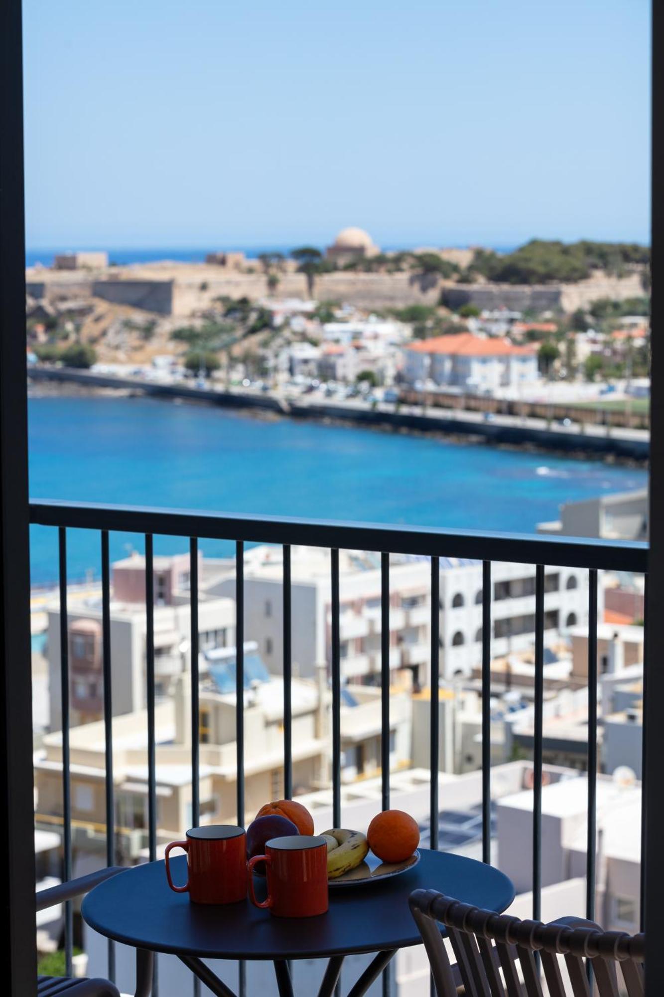 Rea Apartments 罗希姆诺 外观 照片