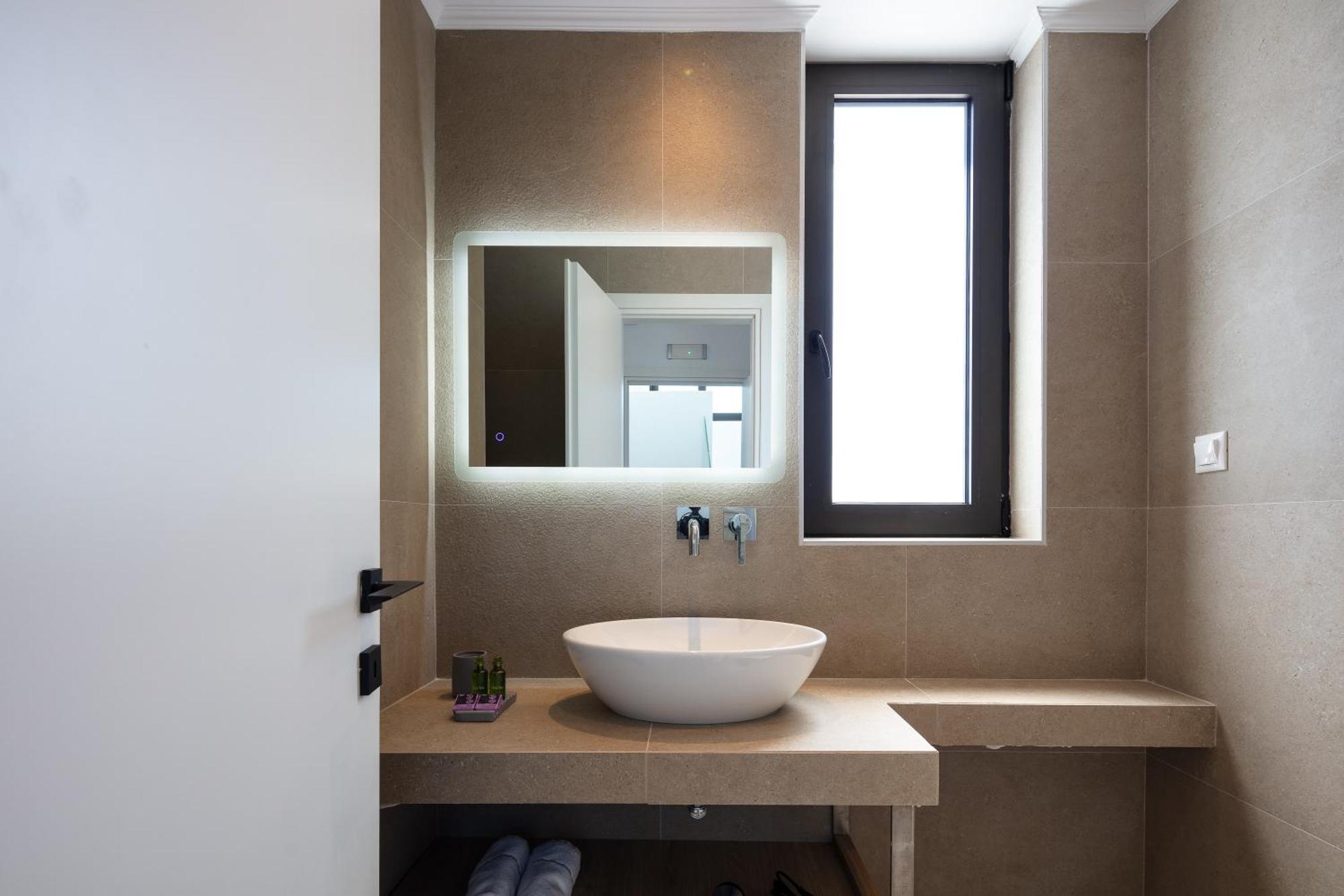 Rea Apartments 罗希姆诺 外观 照片
