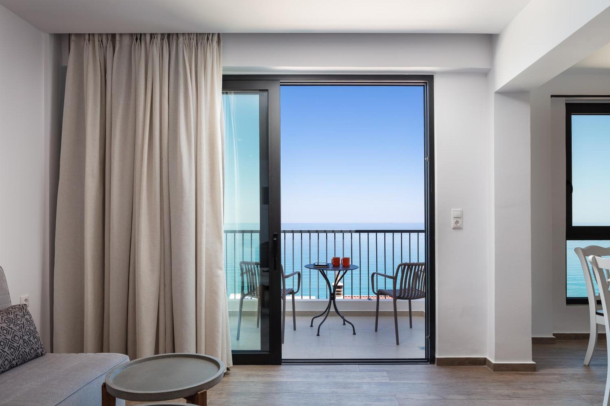 Rea Apartments 罗希姆诺 外观 照片
