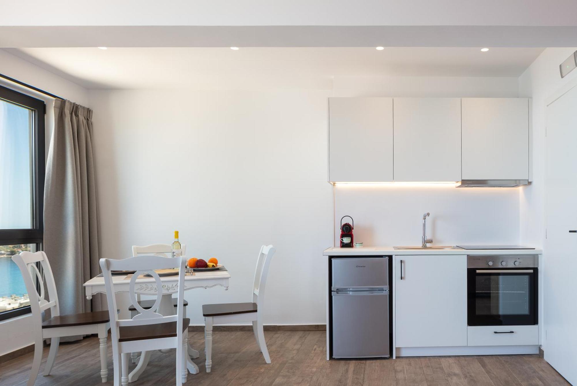 Rea Apartments 罗希姆诺 外观 照片
